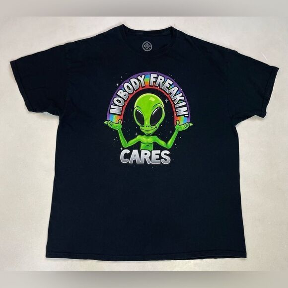 ODM Alien Nobody Freakin Cares Graphic T-shirt Men XXL Black Short Sleeve - Picture 1 of 5